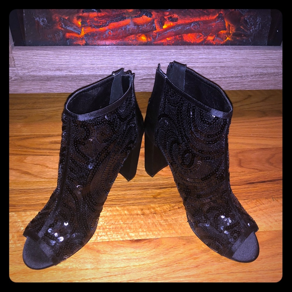 Sequins Adorned Ankle Boot